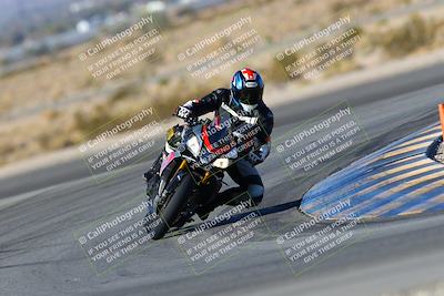 media/Jan-09-2022-SoCal Trackdays (Sun) [[2b1fec8404]]/Turn 11 (935am)/